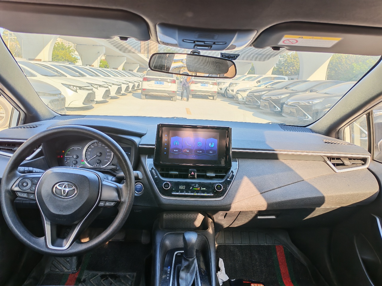 丰田 Levin Hybrid 2020 1.8L-自动-油电混合 thumbnail 6