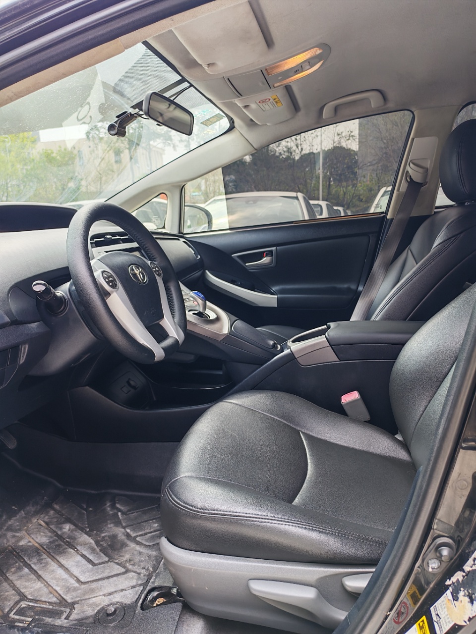 丰田 Prius 2014 1.8 L-自动-油电混合 thumbnail 5
