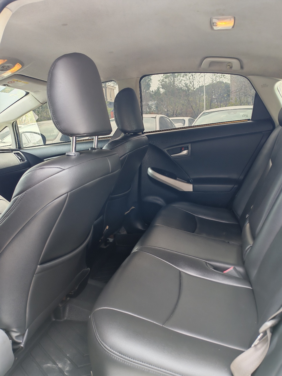 丰田 Prius 2014 1.8 L-自动-油电混合 thumbnail 7