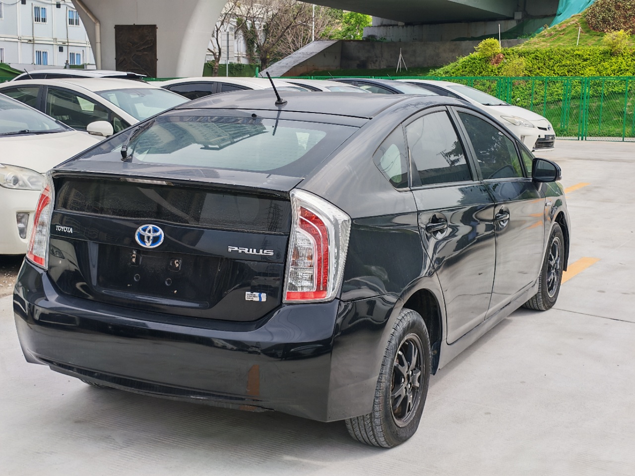 丰田 Prius 2014 1.8 L-自动-油电混合 thumbnail 8