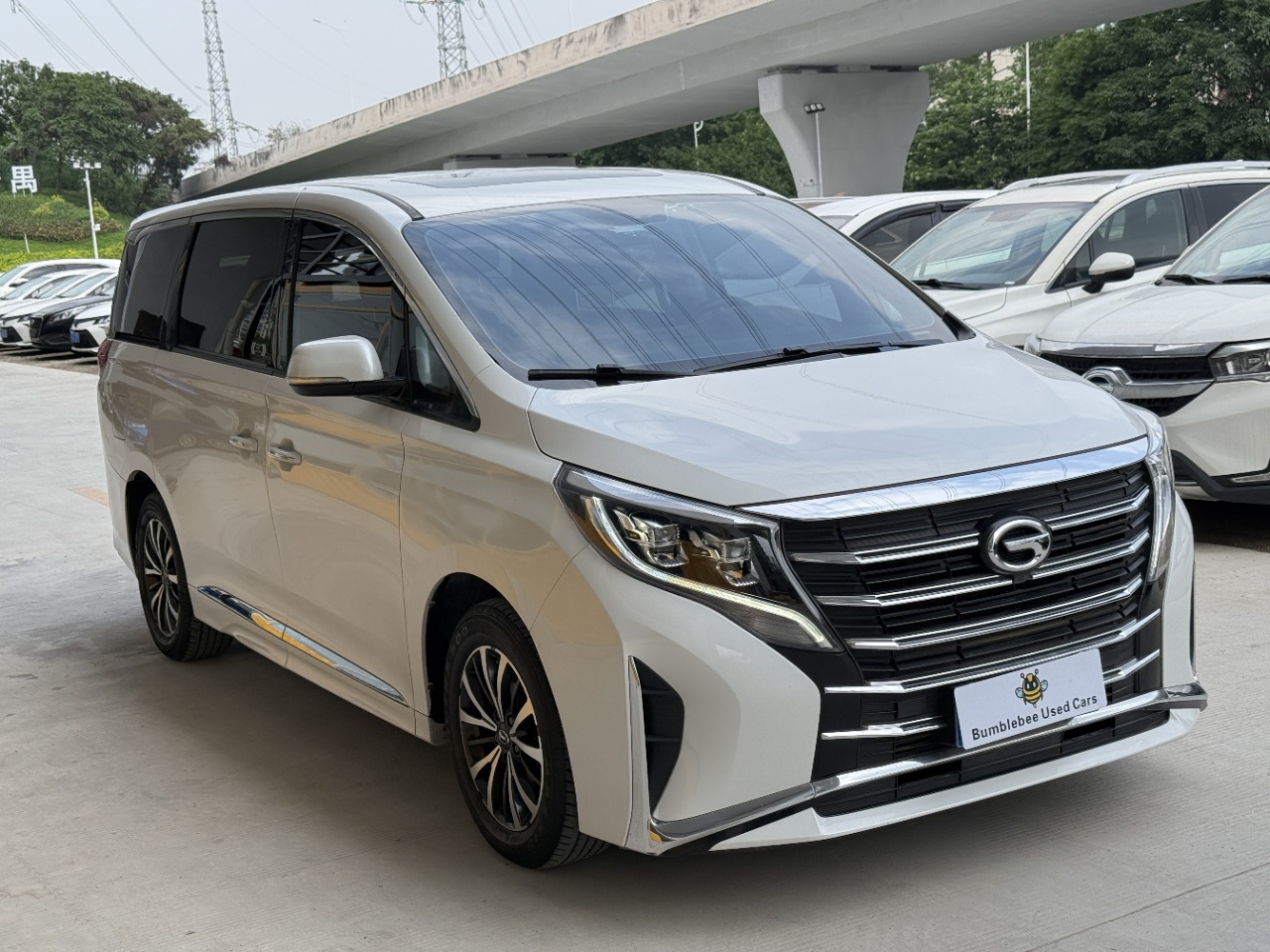 传祺 M8 GAC 2023 2.0T-自动-汽油 thumbnail 3