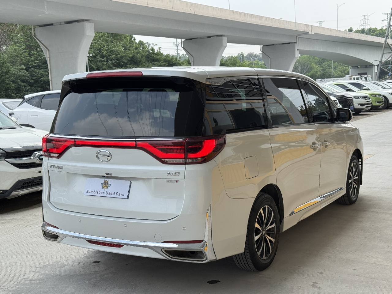 传祺 M8 GAC 2023 2.0T-自动-汽油 thumbnail 8