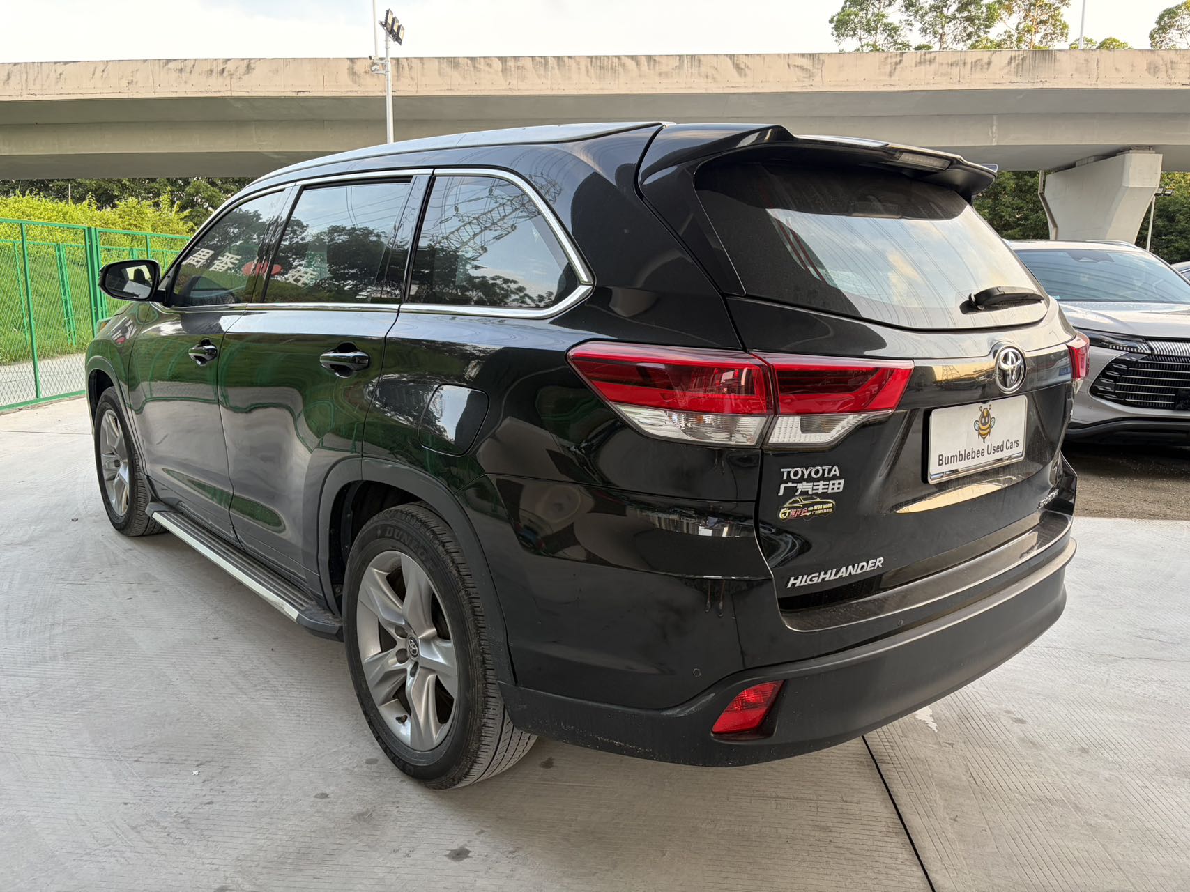 丰田 Highlander 2019 2.0L-自动-汽油 thumbnail 3