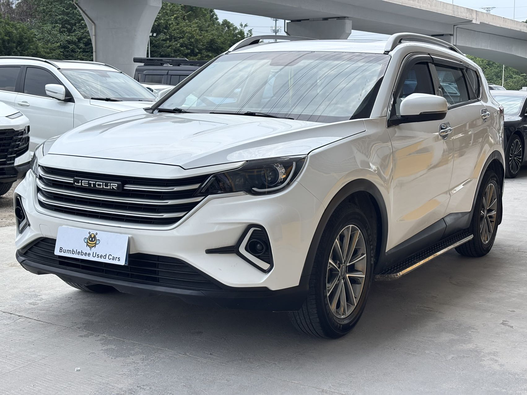 捷途 X70M 2021 1.5T-自动-汽油 - Image 1