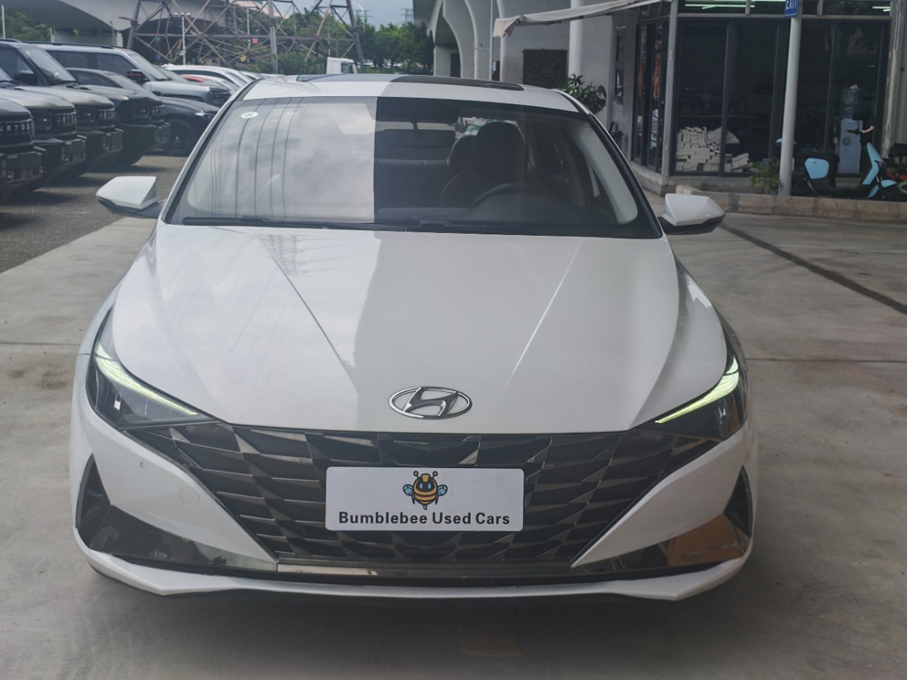现代 Elantra 2022 1.5L-自动-汽油 thumbnail 2