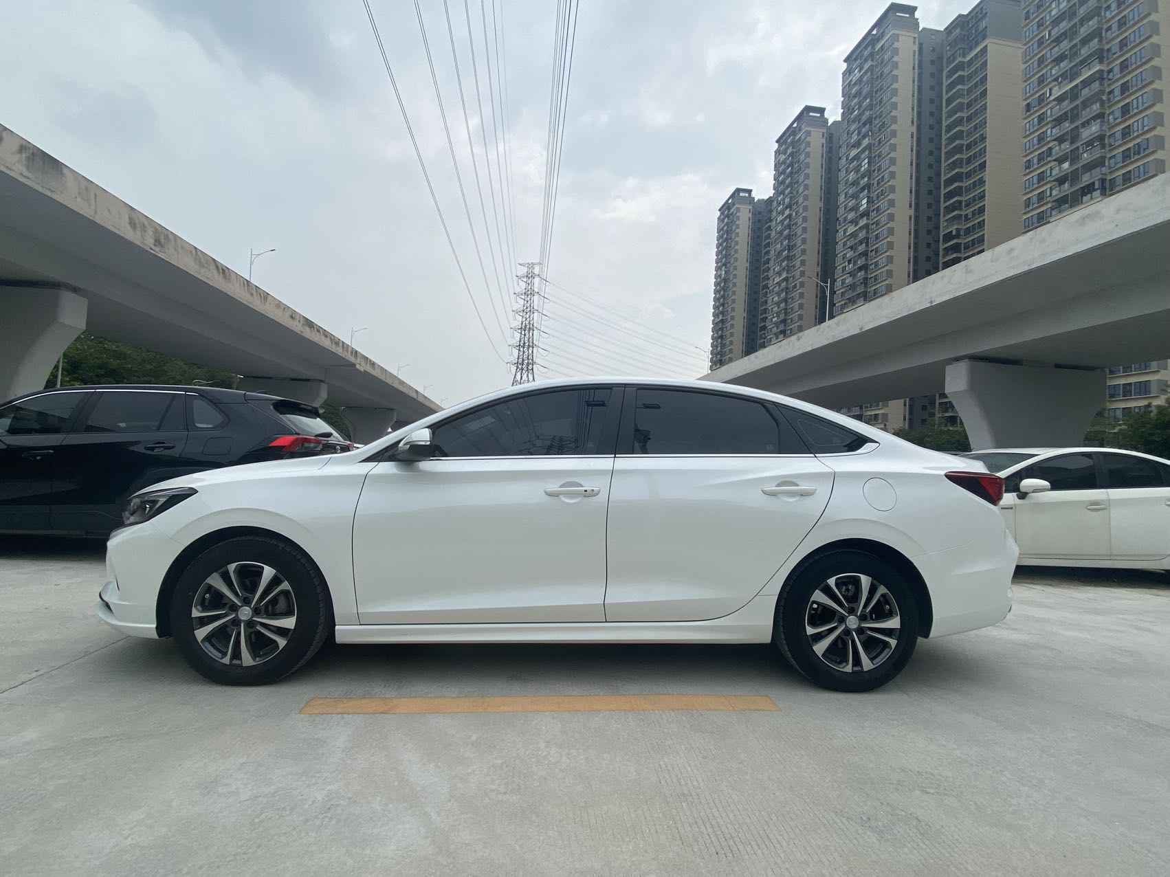 长安 Eado Plus 2022 1.6T-自动-汽油 thumbnail 4