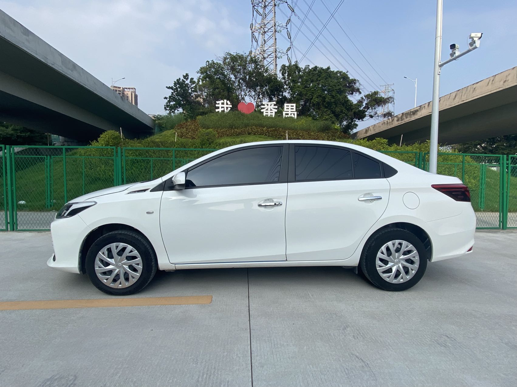 丰田 Vios 2022 1.5L-自动-汽油 thumbnail 4