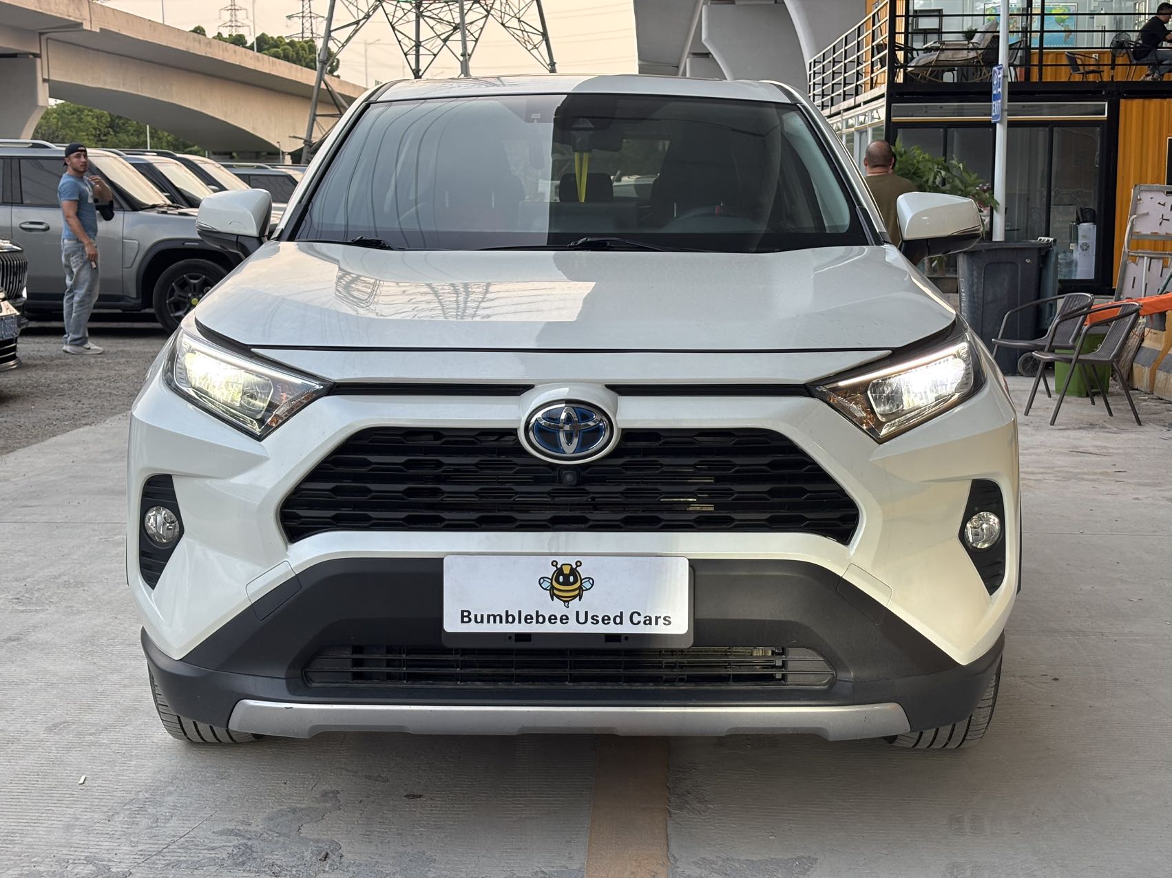 丰田 RAV4 2020 2.5L-自动-油电混合 thumbnail 2