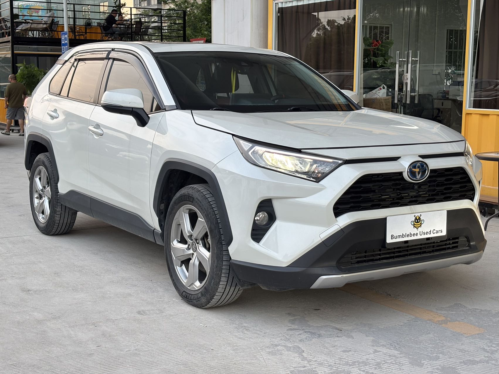 丰田 RAV4 2020 2.5L-自动-油电混合 thumbnail 3