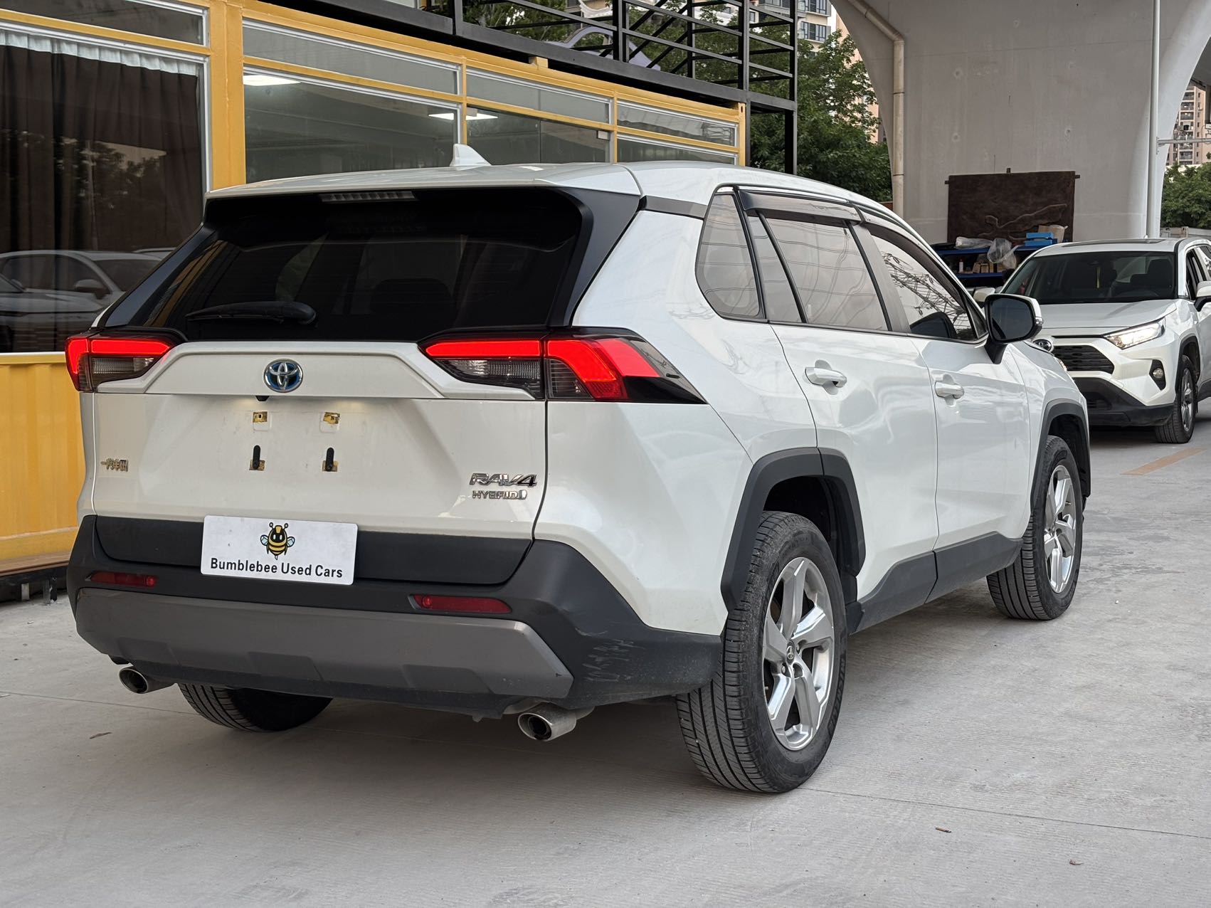 丰田 RAV4 2020 2.5L-自动-油电混合 thumbnail 9