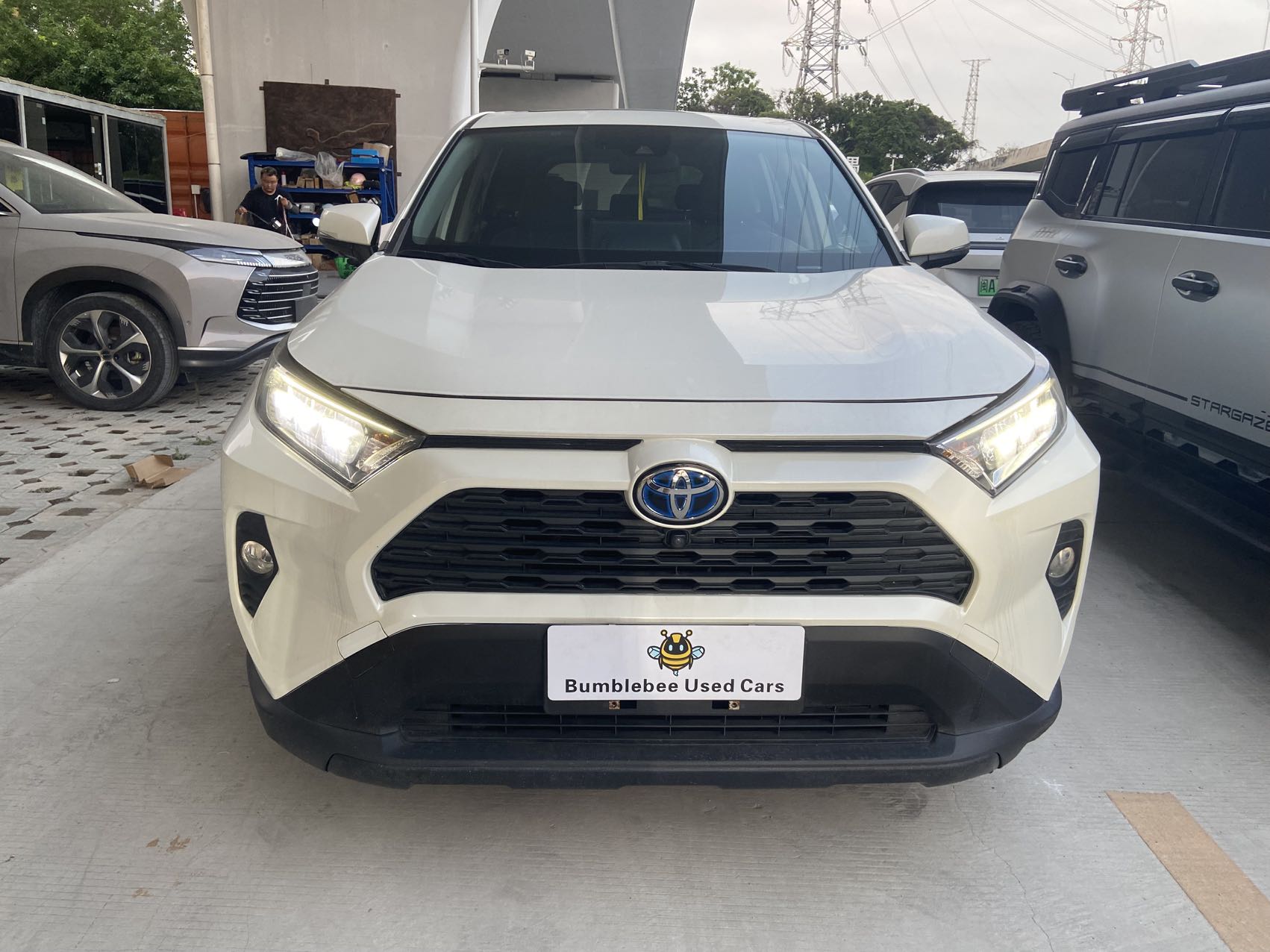丰田 RAV4 2020 2.5L-自动-油电混合 thumbnail 2