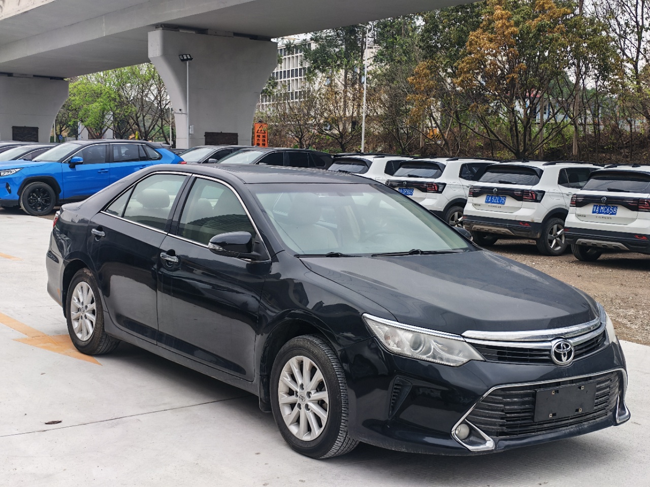 丰田 Camry 2016 2.0L-自动-汽油 thumbnail 4
