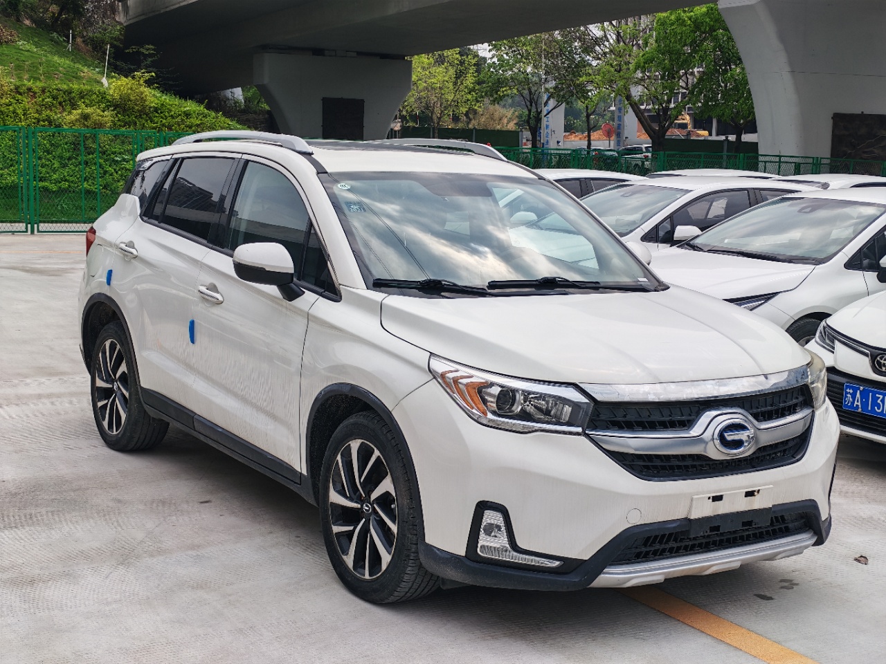 传祺 GS4 plug in hybrid 2019 1.5-自动-油电混合 thumbnail 4
