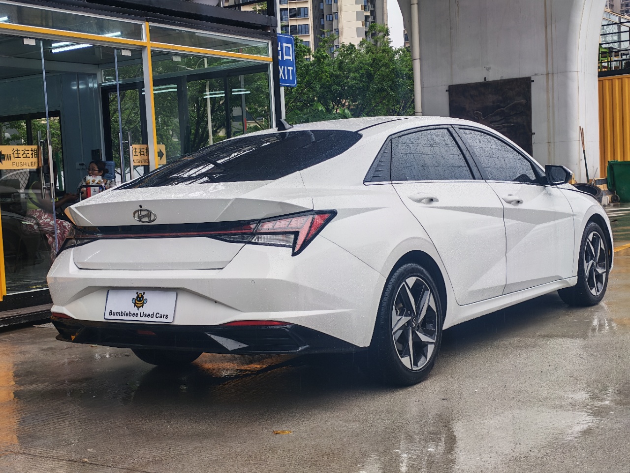 现代 Elantra 2022 1.5L-自动-汽油 thumbnail 7
