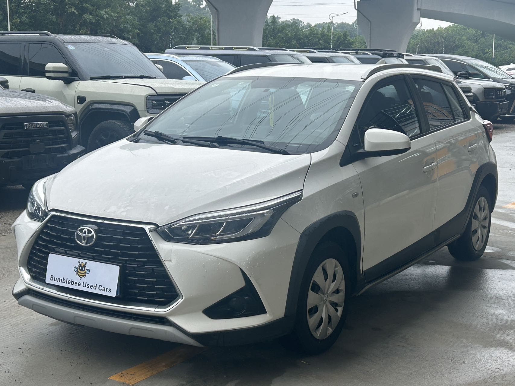 丰田 Yaris L 2023 1.5L-自动-汽油 - Image 1