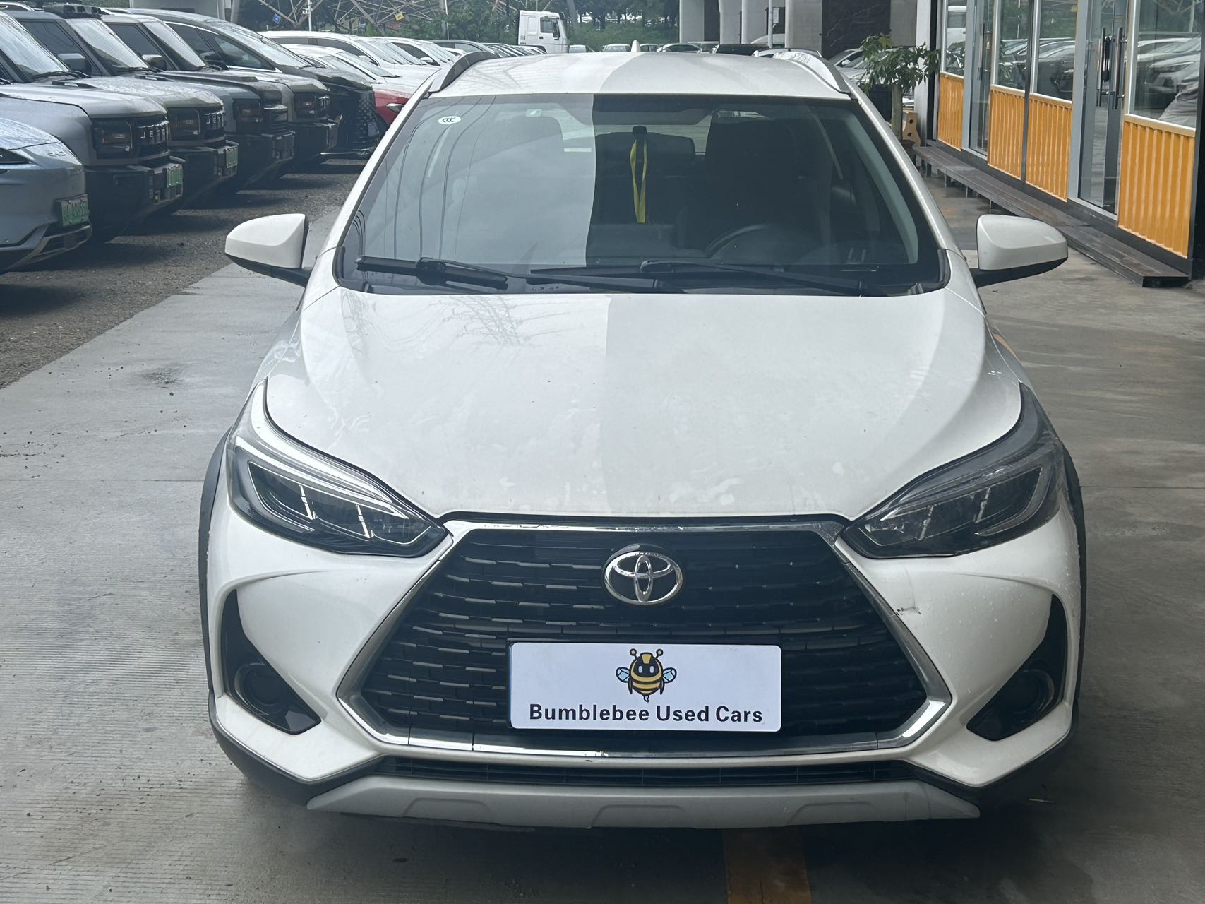 丰田 Yaris L 2023 1.5L-自动-汽油 thumbnail 2