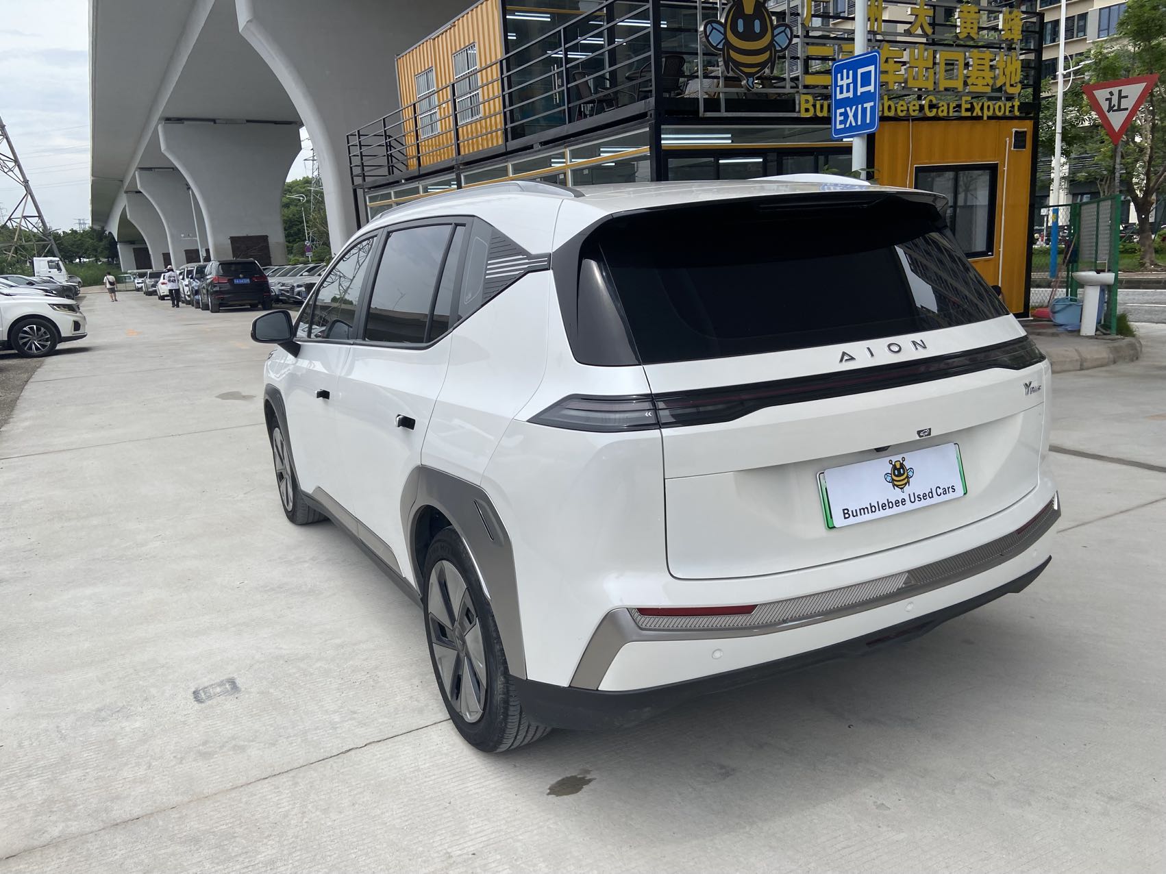 埃安 Y Plus 2023 full electric-自动-纯电动 thumbnail 6