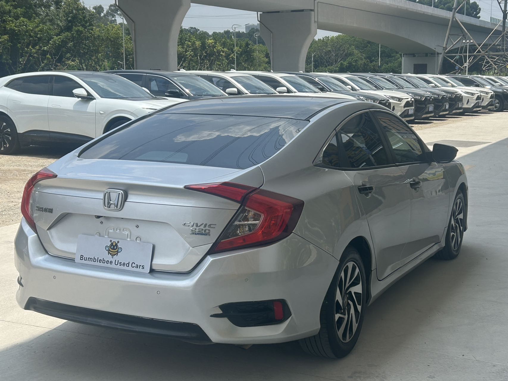 本田 Civic 2018 1.5T-自动-汽油 thumbnail 4